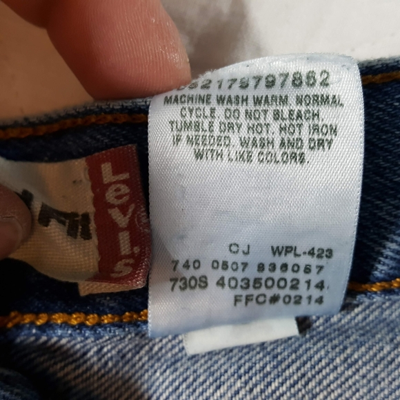 Levi jeans 550 W27 sz14 regular relaxed fit - Picture 6 of 7